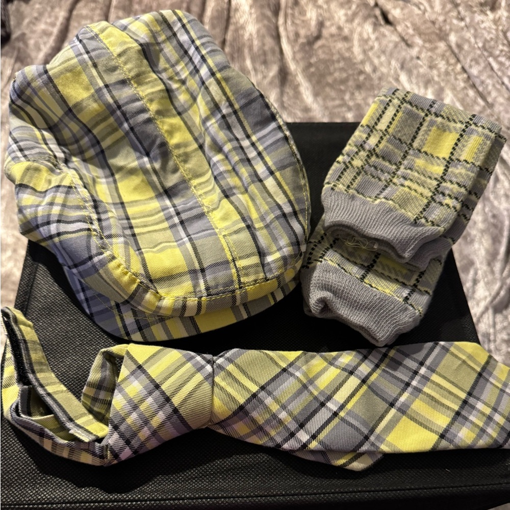 ✨🆕✨Plaid Three Piece Set